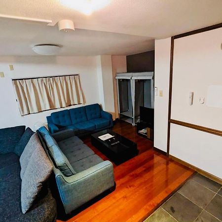 Fieldnever Apartment Stay - Maisonette Family Room فوكوكا المظهر الخارجي الصورة