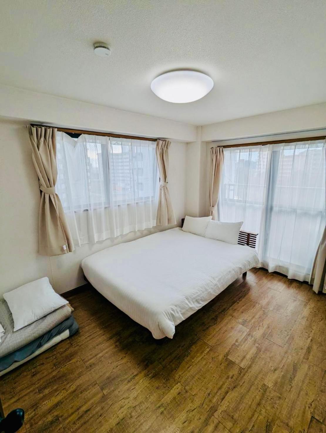 Fieldnever Apartment Stay - Maisonette Family Room فوكوكا المظهر الخارجي الصورة